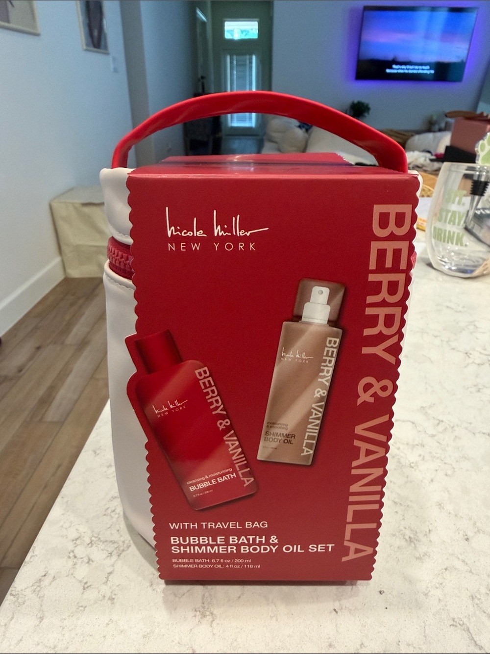 Nicole Miller Berry & Vanilla Bubble Bath & Shimmer Body Oil Set - Red